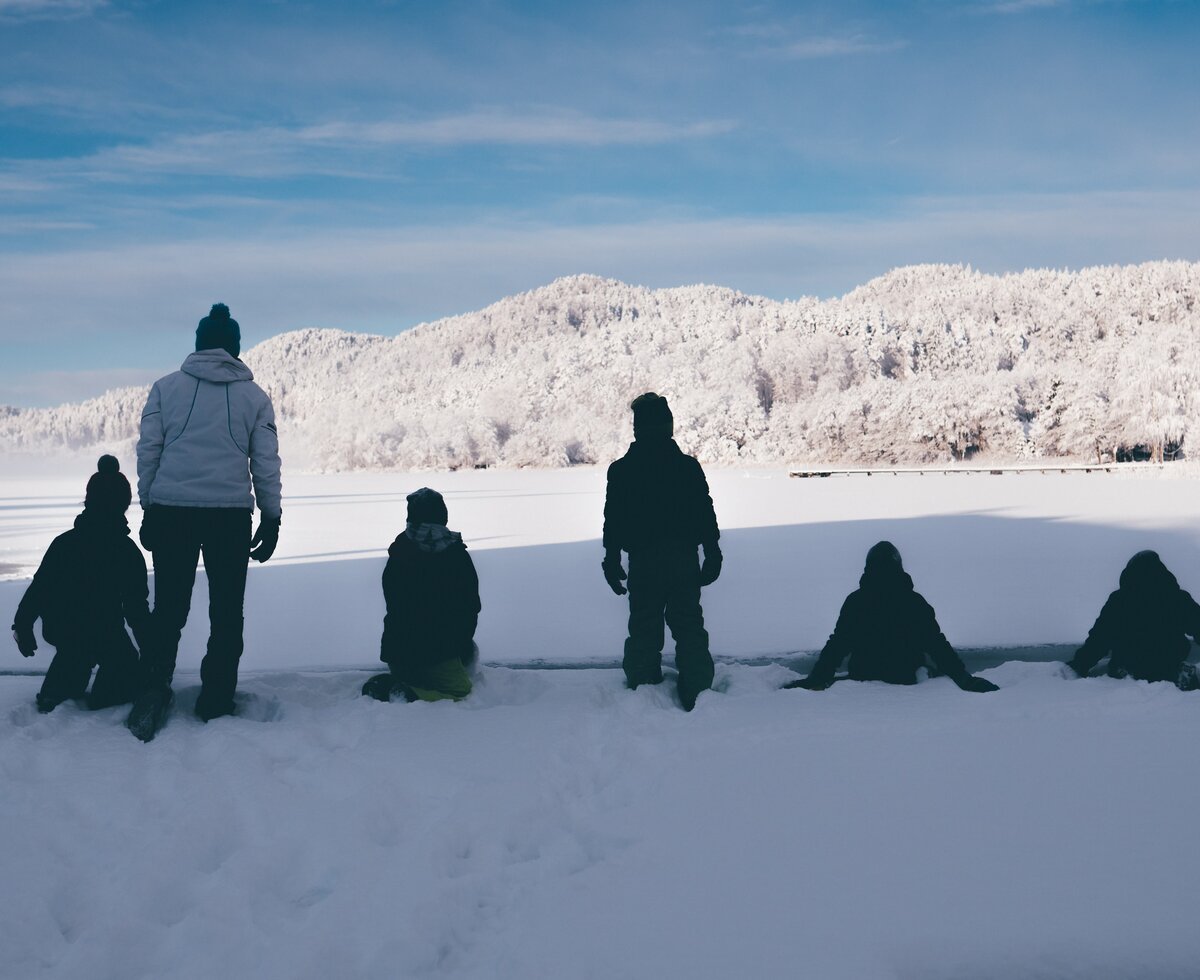 Kinder sind im Schnee | © Urlaub am Bauernhof Kärnten/ Daniel Gollner