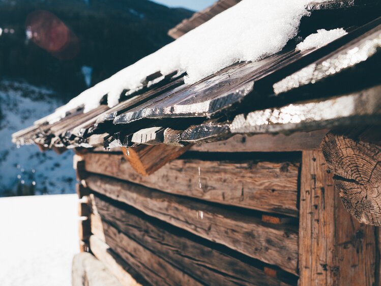 Hüttendach aus Holz | © Urlaub am Bauernhof Kärnten / Daniel Gollner