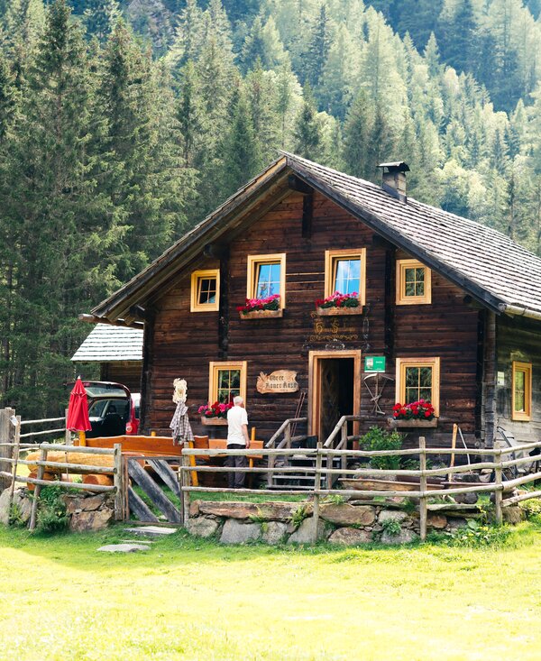 Hütte | © Urlaub am Bauernhof Kärnten / Daniel Gollner Hütte mit Zaun | © Urlaub am Bauernhof Kärnten / Daniel Gollner