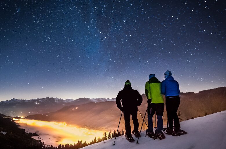 Scheeschuhwandern | © Michael Stabentheiner / Kärnten Werbung Schneeschuhwandern in der Nacht | © Michael Stabentheiner / Kärnten Werbung