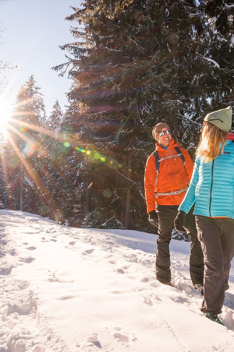 Paar wandert im Winter auf der Gerlitzen Alpe | © Michael Stabentheiner/ Region Villach Tourismus GmbH