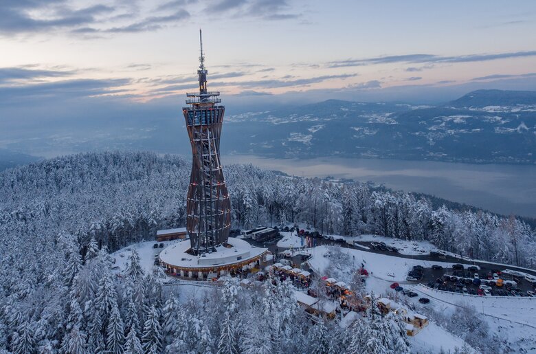 Pyramidenkogel im Winterkleid | © Gert Steinthaler / Wörthersee Tourismus GmbH Pyramidenkogel von oben im Winter  | © Gert Steinthaler / Wörthersee Tourismus GmbH