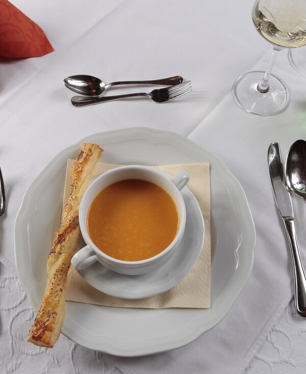 Fruchtig scharfe Marillen-Karottensuppe | © Aufreiter Weinhof & Marillengut / Nikolaus Korab Fruchtig scharfe Marillen-Karottensuppe | © Aufreiter Weinhof & Marillengut / Nikolaus Korab