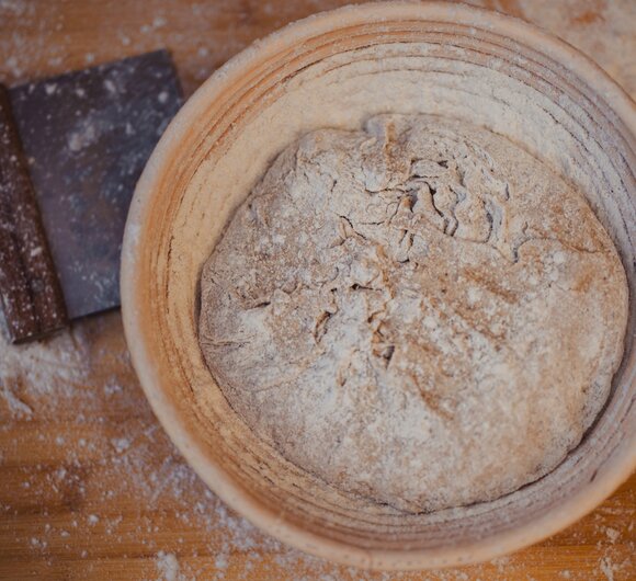 Bauernbrot Zubereitung | © Footprints Fotografie // cookingCatrin