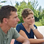Renate und Christian Kaineder vom Biohof Schafflhof | © Urlaub am Bauernhof Oberösterreich / Harald Puchegger