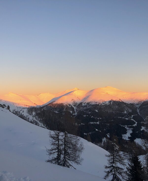 Alpenglühen am Biohof Hinteregger in Bad Kleinkirchheim | © Urlaub am Bauernhof / Antje Zimmermann Alpenglühen am Biohof Hinteregger in Bad Kleinkirchheim | © Urlaub am Bauernhof / Antje Zimmermann