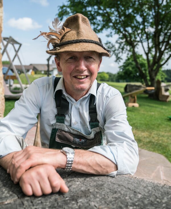 Hans Greischberger, Aicherbauer in Seeham | © Urlaub am Bauernhof im SalzburgerLand / Matthias Gruber Hans Greischberger, Aicherbauer in Seeham | © Urlaub am Bauernhof im SalzburgerLand / Matthias Gruber