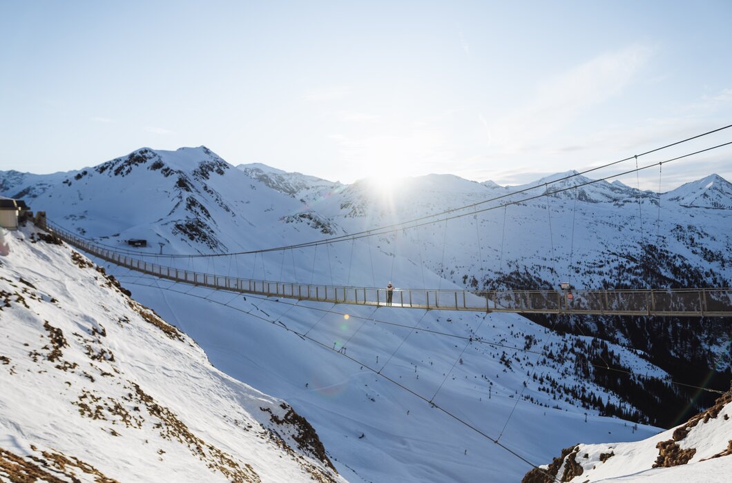 Winter im Gasteinertal, Salzburger Land | © SalzburgerLand Tourismus / Branislav Rohal Hängebrücke im Winter im Gasteinertal, Salzburger Land | © SalzburgerLand Tourismus / Branislav Rohal
