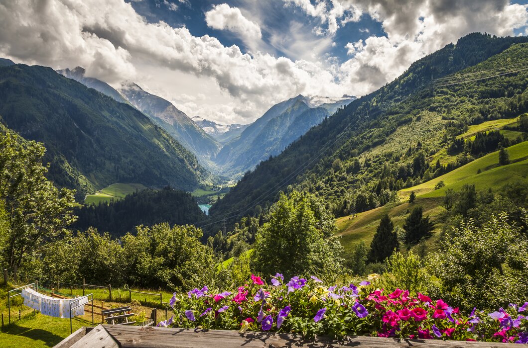 Ausblick auf Zell am See von der Weisssteinalm in Kaprun, Salzburger Land | © Urlaub am Bauernhof in Salzburg / Bernd Suppan