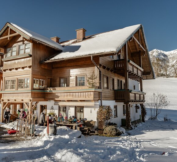 Bauernhof in Ramsau am Dachstein im Winter | © UaB Steiermark / Wolfgang Spekner