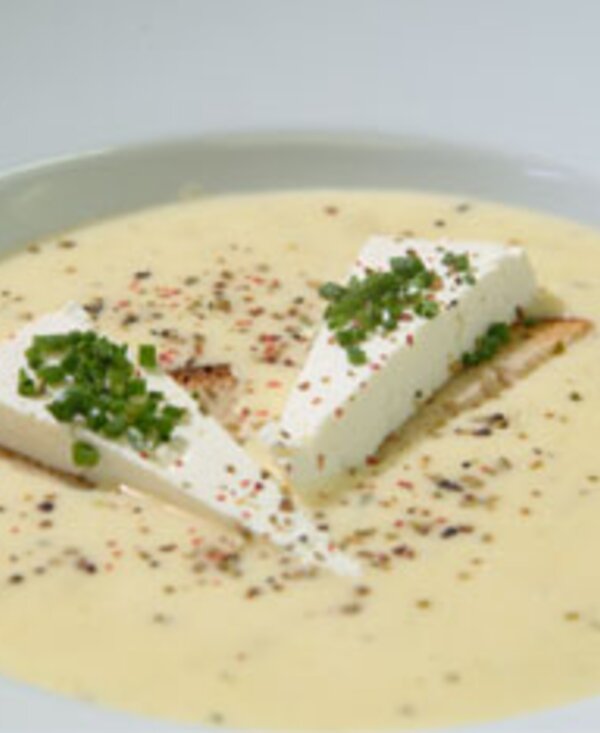 Käsesuppe nach Oma's Art | © Urlaub am Bauernhof Vorarlberg Käsesuppe nach Omas's Art | © Urlaub am Bauernhof Vorarlberg