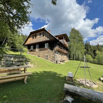 Haus mit dem Grillplatz