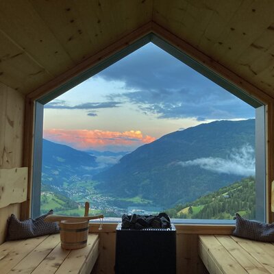 Panorama Sauna Abendstimmung@Chalet Almhaus Strobl
