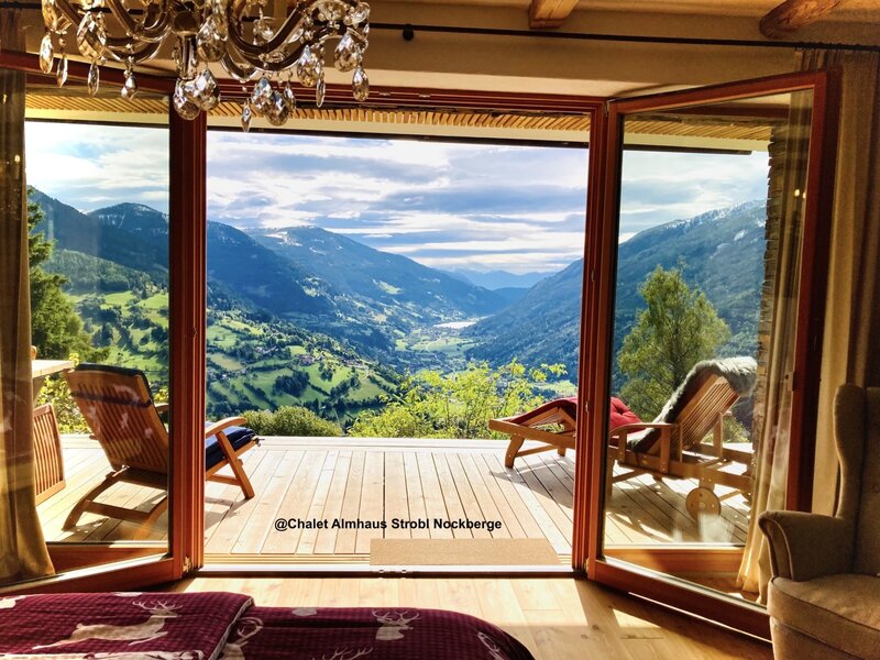 Schlafzimmer Panorama@Chalet Almhaus Strobl Nockberge