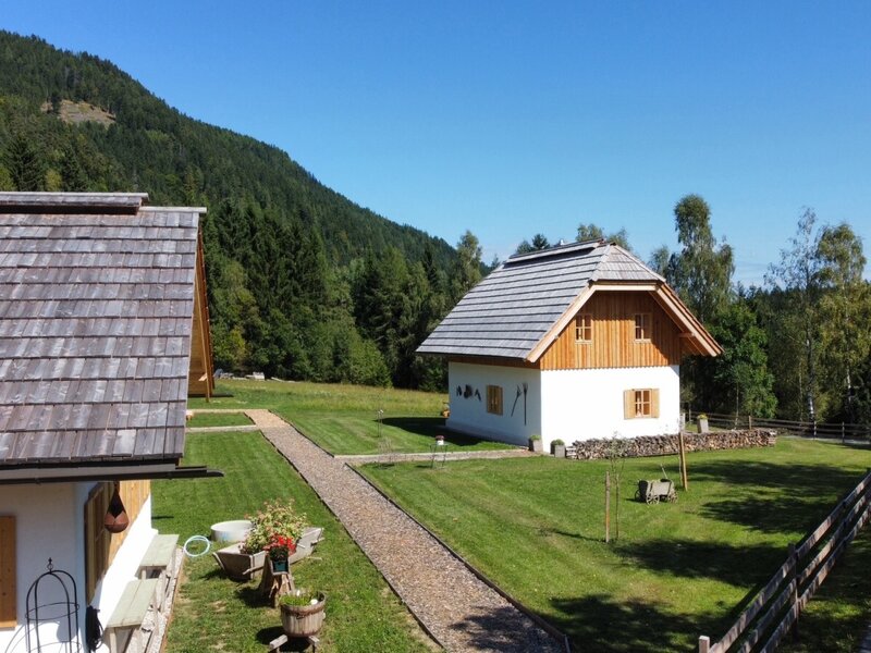 Chalets mit Dorfschenke