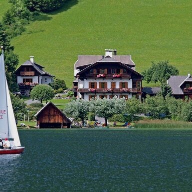 Obergasserhof mit privatem Strand Obergasserhof mit privatem Strand