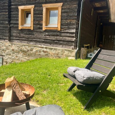 Garten mit Feuerschale