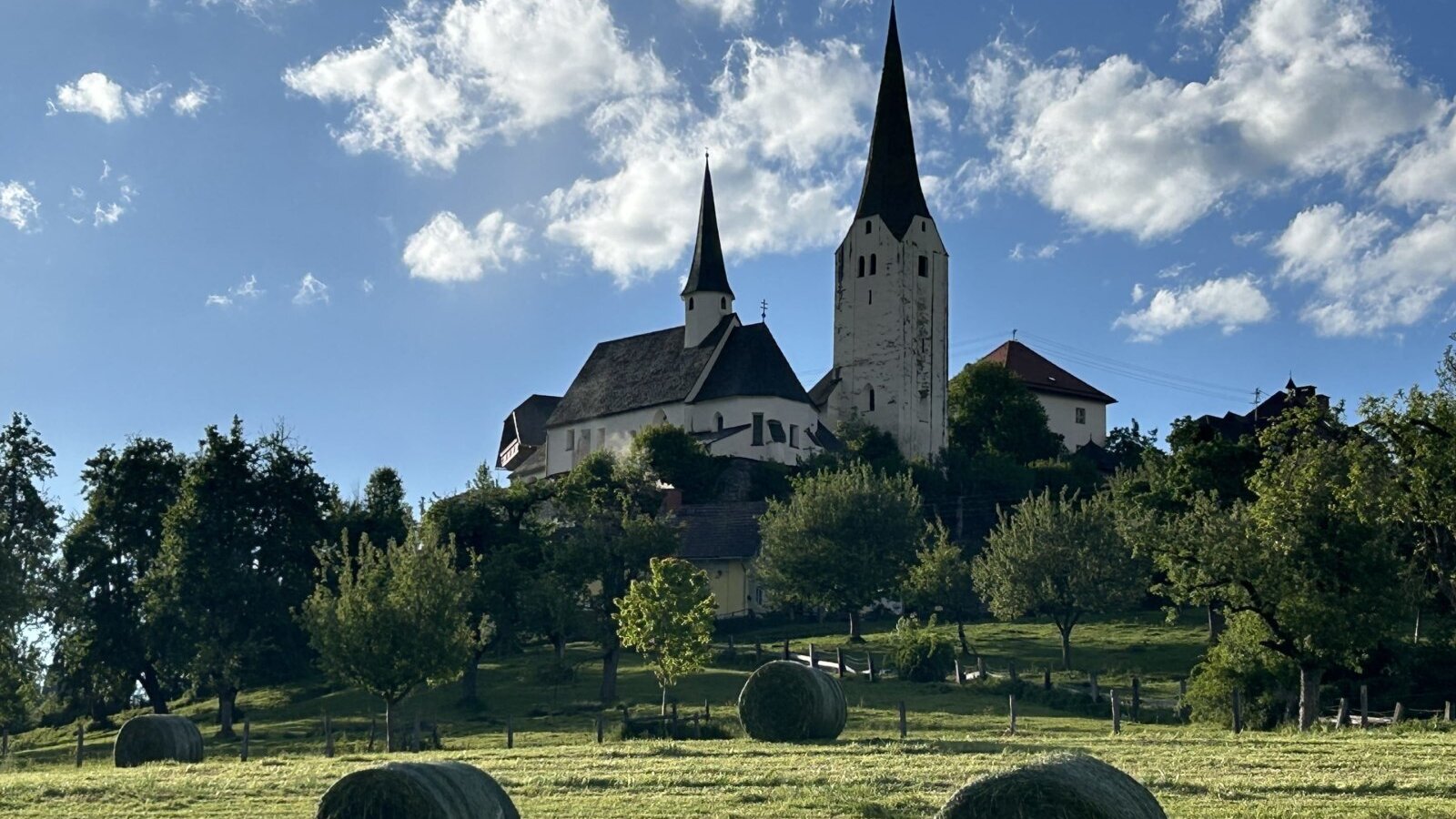 Blick zur Kirche