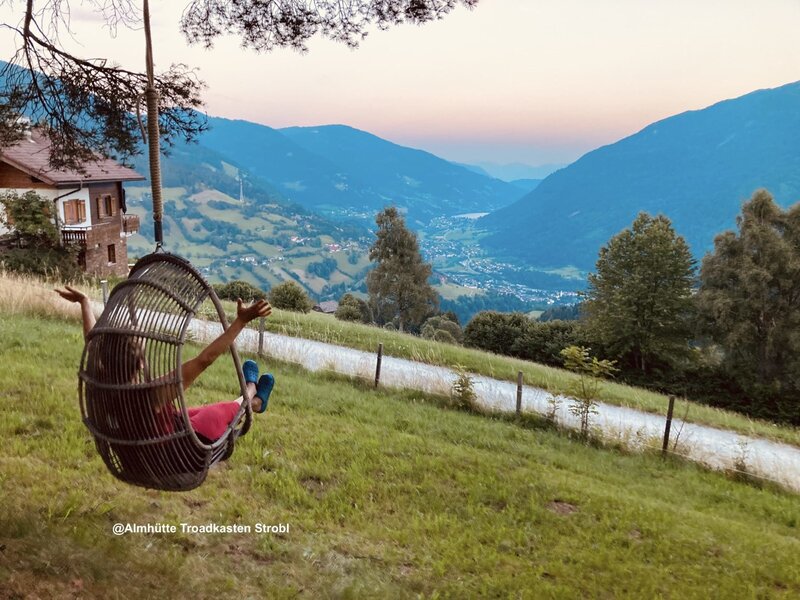 Bei diesem Talblick geht einem das Herzerl auf@Panorama Almhütte Nockberge