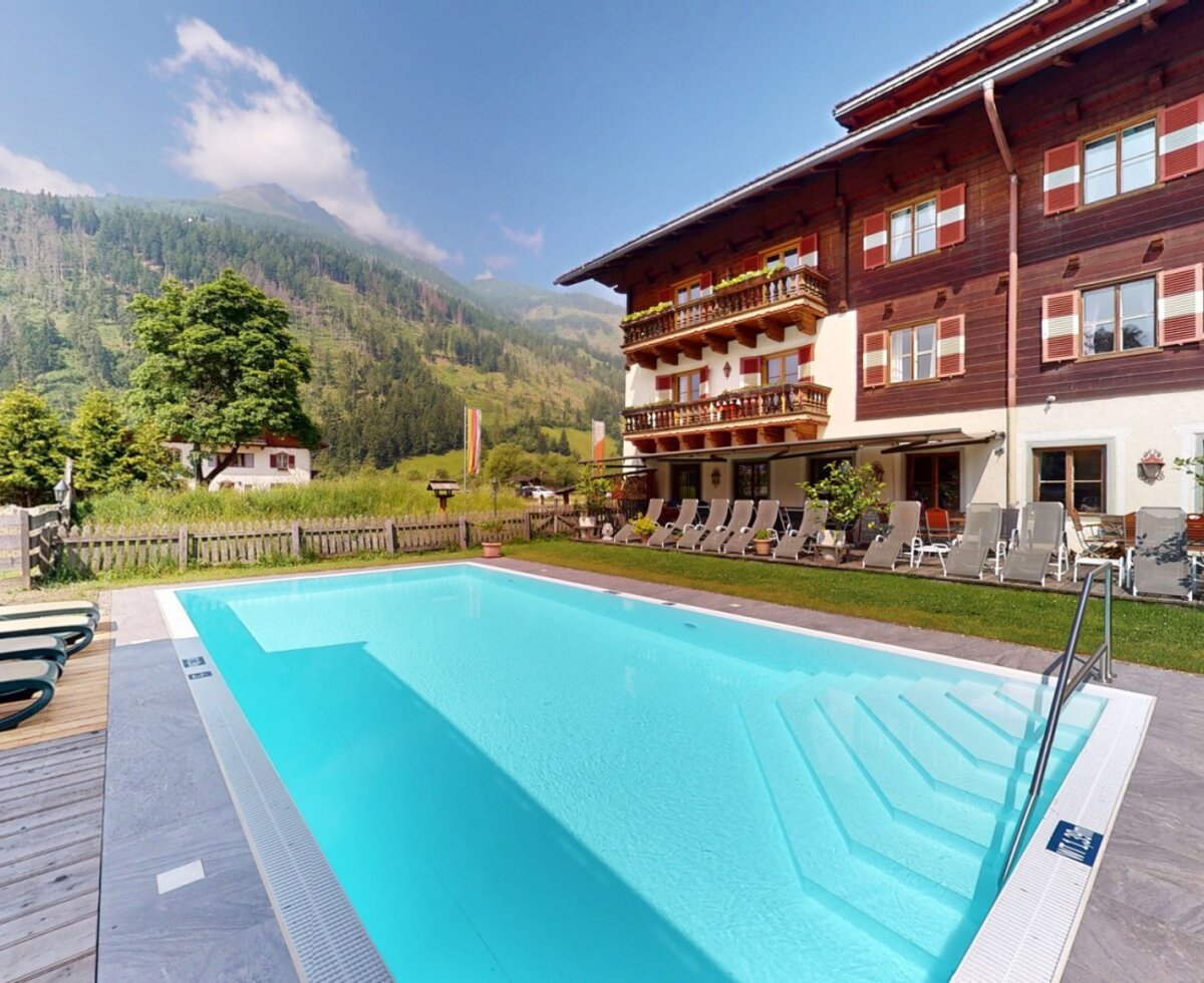 Schwimmbad Schlosswirt