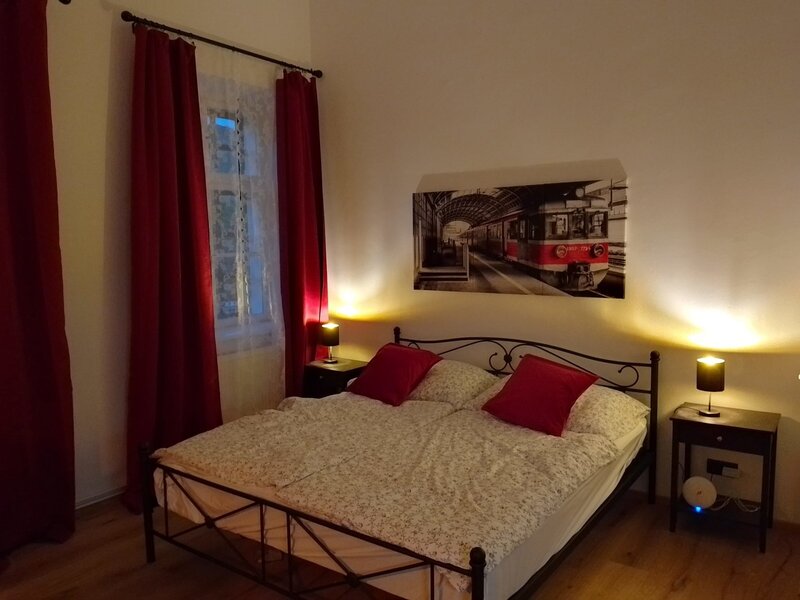 Kingsize Doppelbett für die Eltern