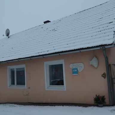 Ferienhaus am Jakobsweg - Hausansicht Winter