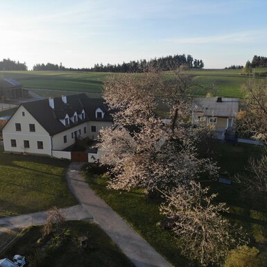 Hacklhof im Frühling Hacklhof im Frühling