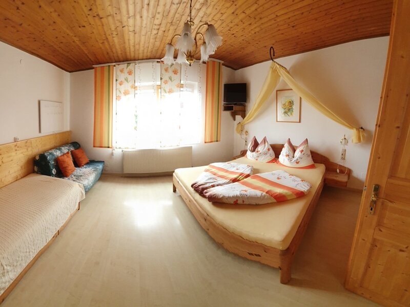Schlafzimmer Weingartenblick