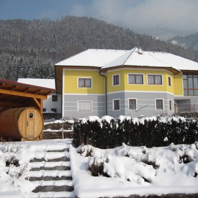 Holzfasssauna-Winter