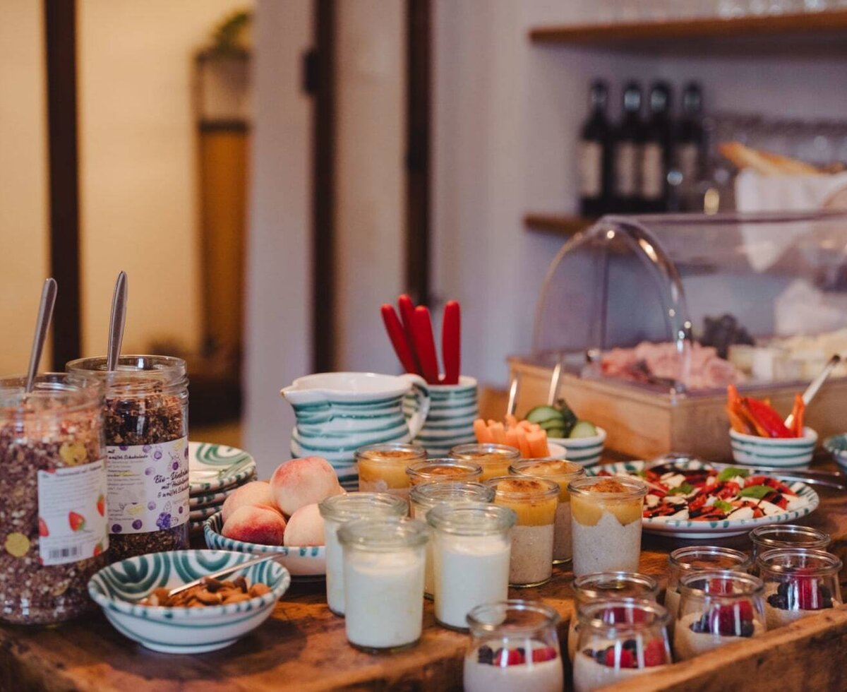 Unser reichhaltiges BIO - Frühstücksbuffet.