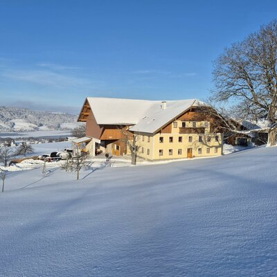 Bauernhof im Winter