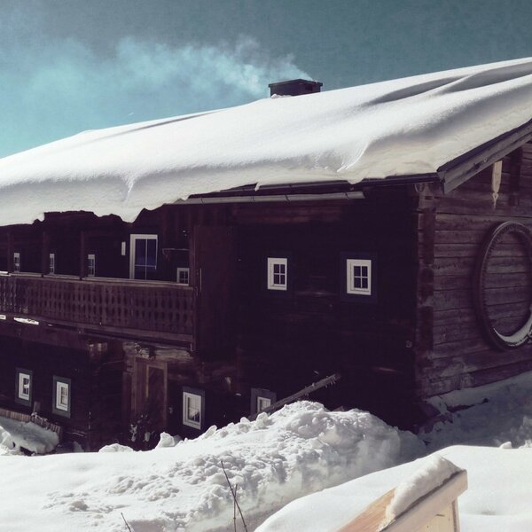 Winter in der Almhütte Brandgut