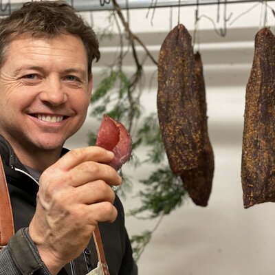 Möchtet Ihr auch gerne unser hausgeräuchertes Rindfleisch probieren?