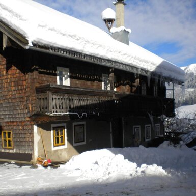Bauernhaus im Winter