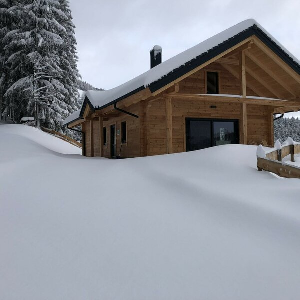 Blockhaus im Schnne