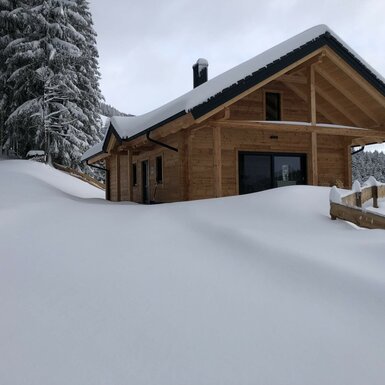 Blockhaus im Schnne