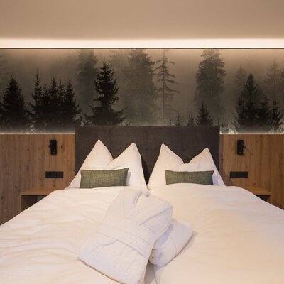 Bett mit Hintergrund