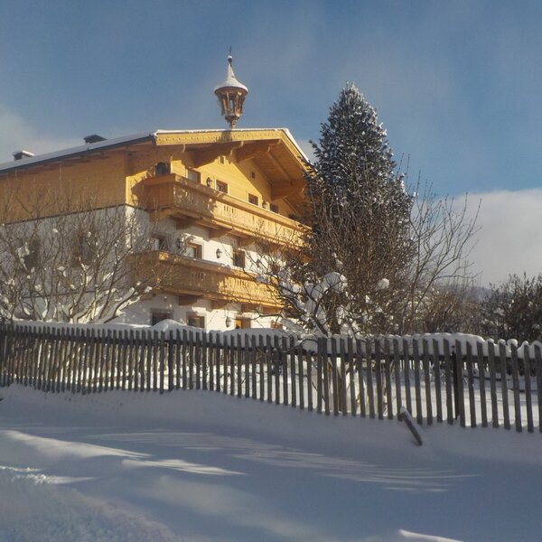 Lahnhof Winter