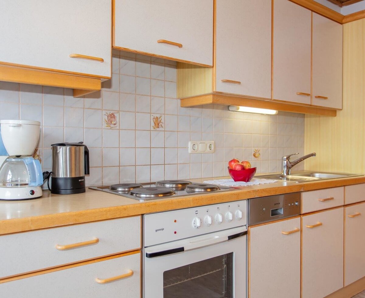 Sonnenschein, Küchenzeile