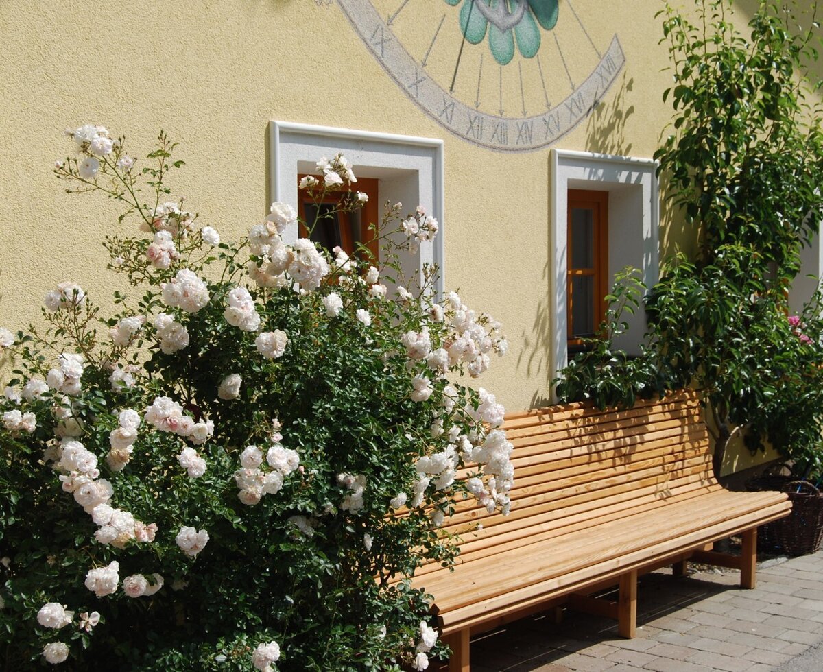 Hausbank - Ruheplatzerl