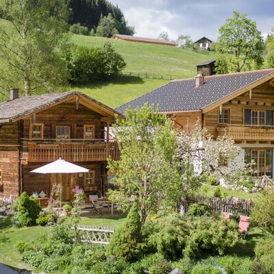 Schloif Troadkastn Aussenansicht im Frühling | © Sonja und Johann Rettensteiner