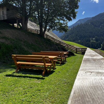 Sitzgelegenheiten