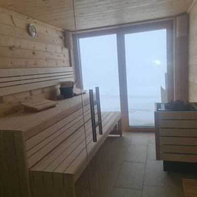 Sauna mit Panorama Terrassentür