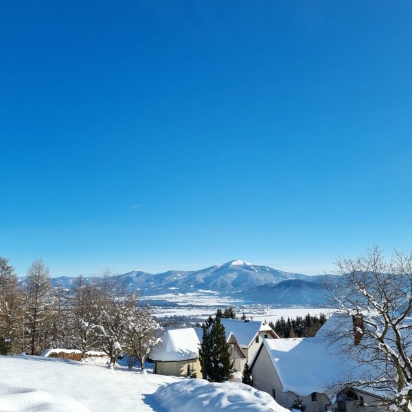 Winteraussicht von den ALMCHALETS