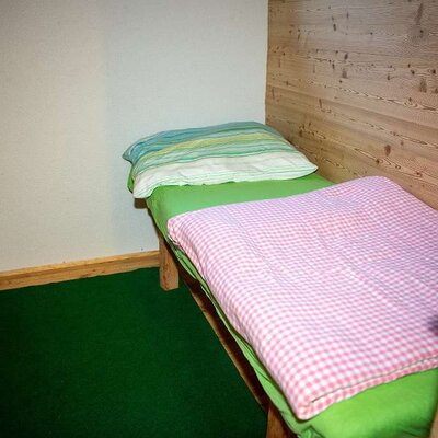 Einzelbett