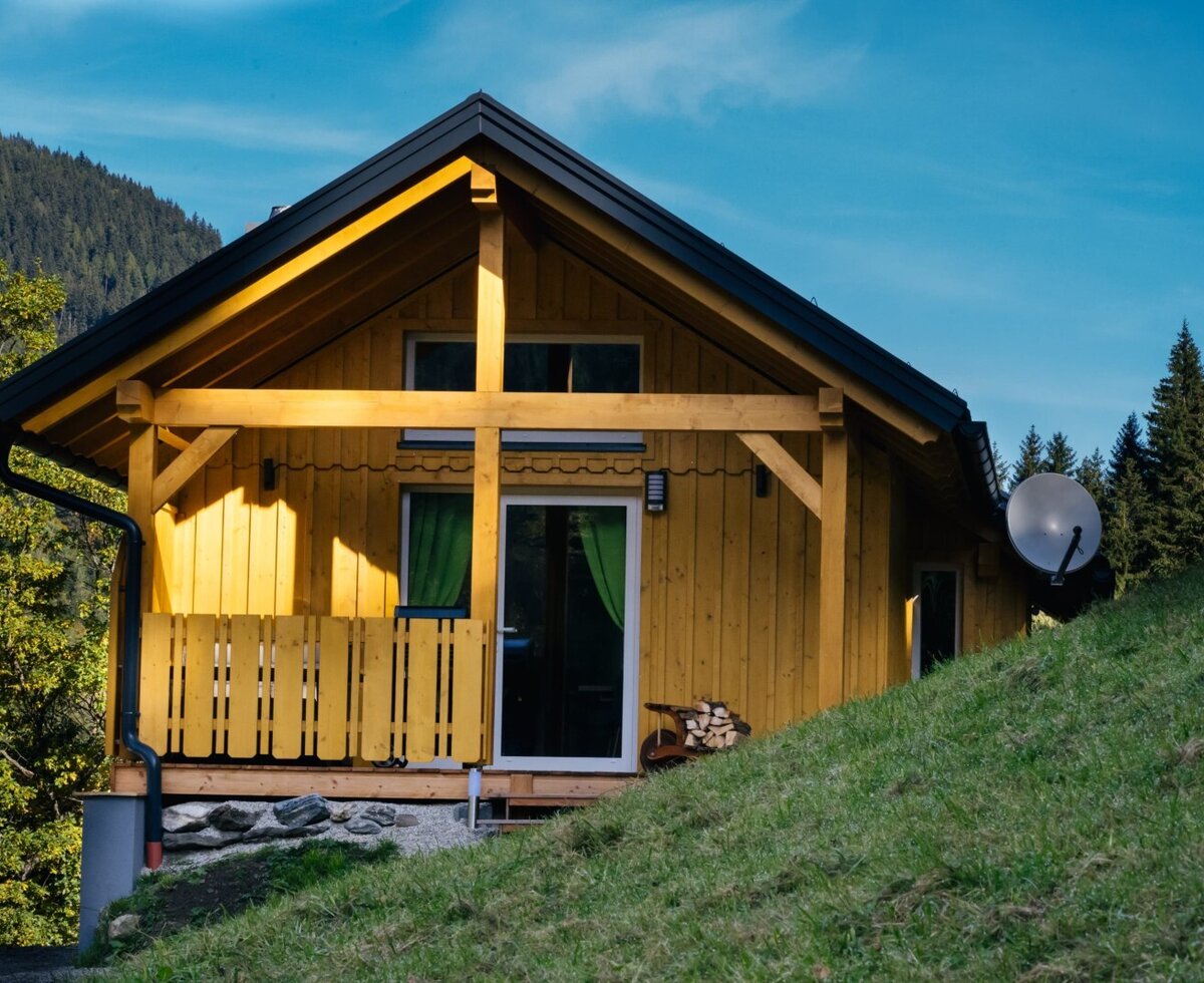 Almhütte MeineZeit Südansicht