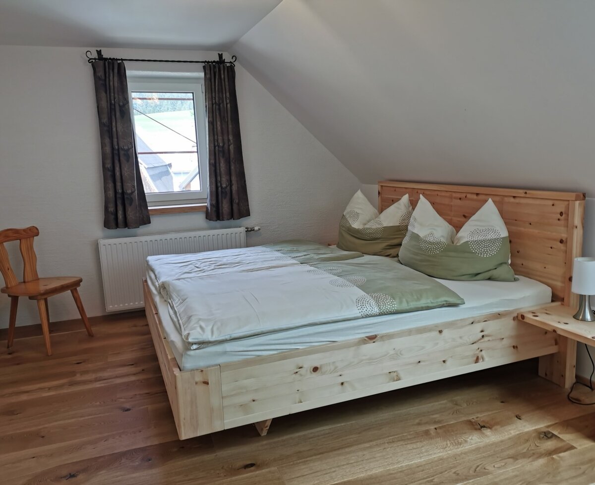 FeWo Zirbentraum - Schlafzimmer