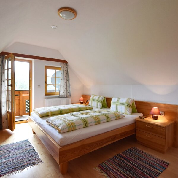 Zimmer mit Balkon