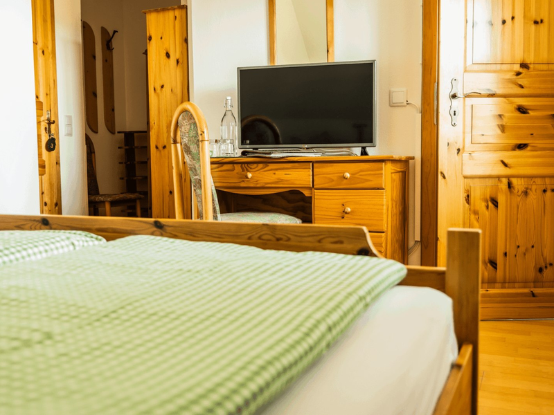 Gemütliches Doppelzimmer am Weingut & Buschenschank Pölzl