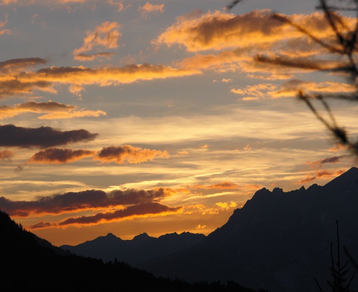 Abendstimmung bei uns am Biohof-Inntalblick